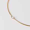 Ame Choker con piedra luna y baño de oro de INDIGO