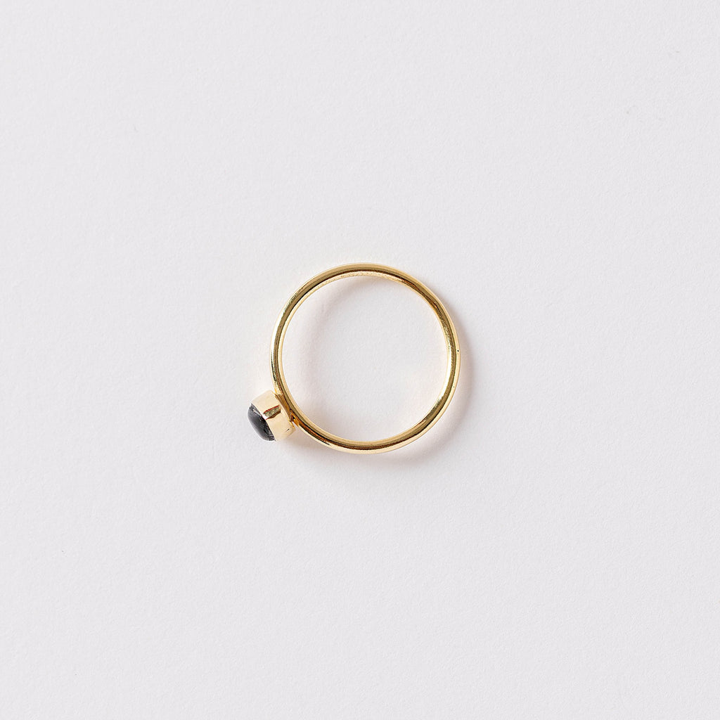 Ame Ring — Black Star Sapphire de INDIGO
