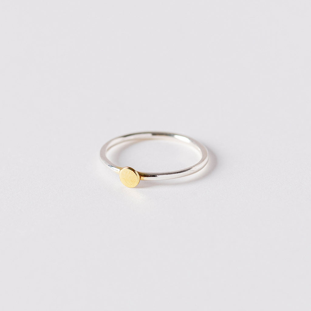 Argent Dot Ring de INDIGO