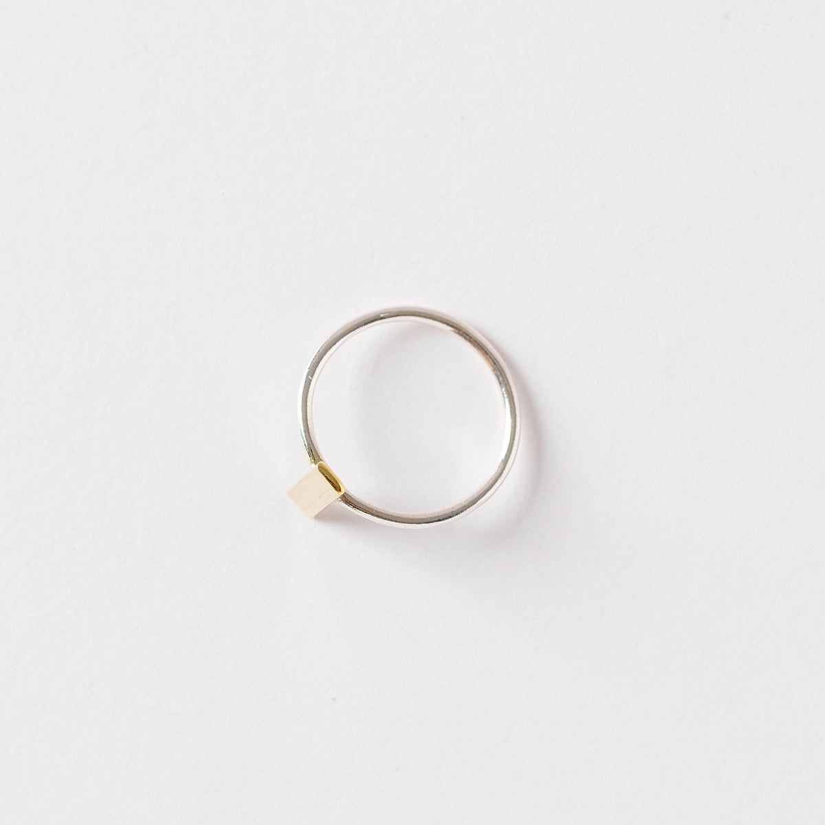 Argent Rectangle Ring de INDIGO