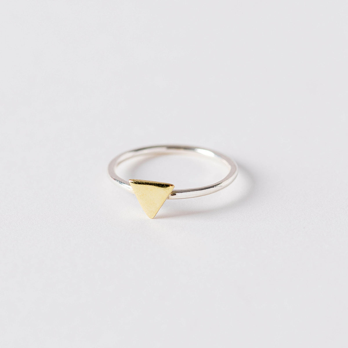 Argent Triangle Ring de INDIGO