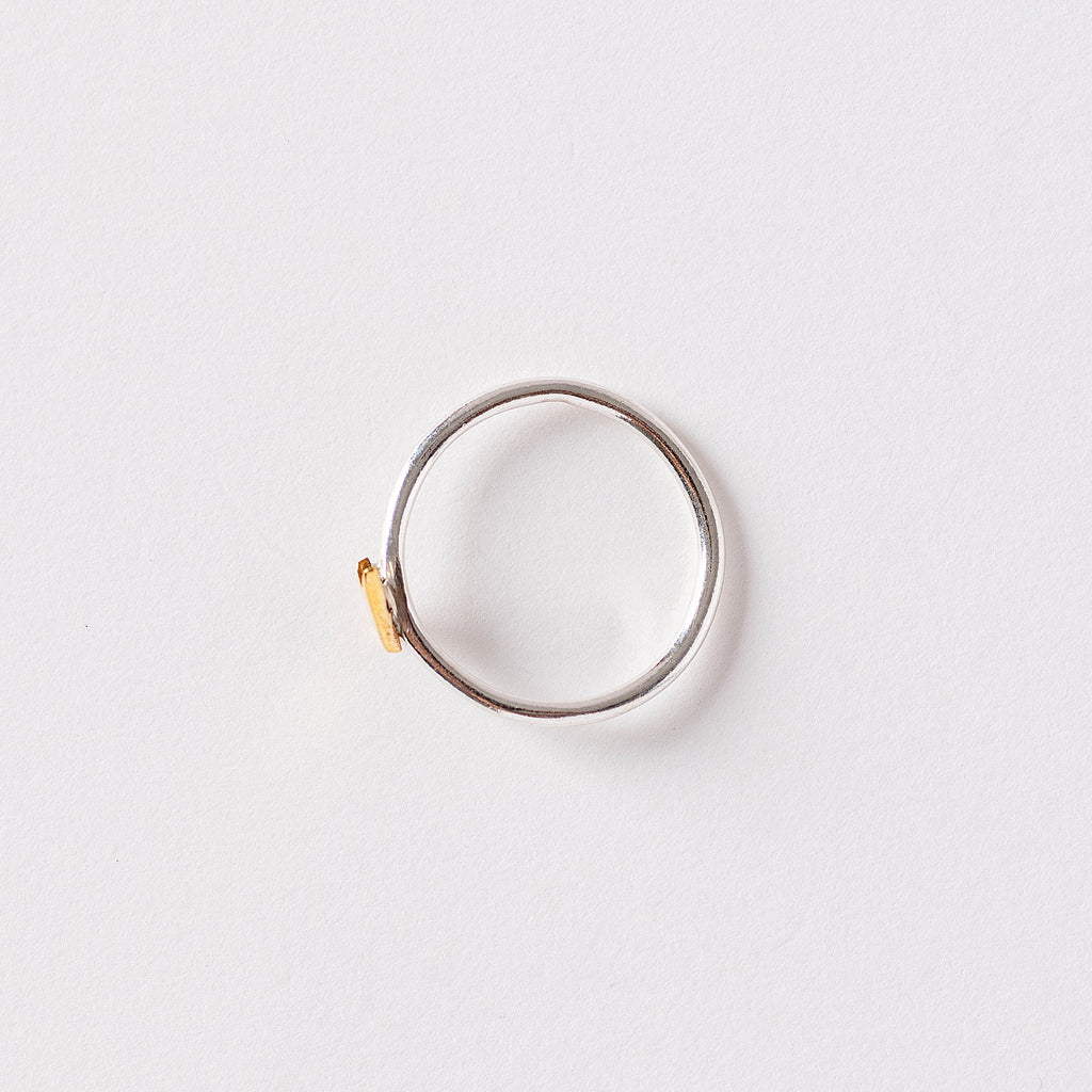 Argent Triangle Ring de INDIGO
