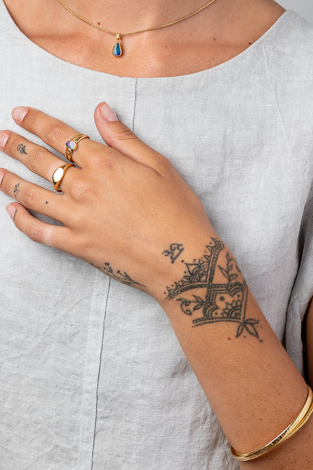 Oval Signet Ring de INDIGO