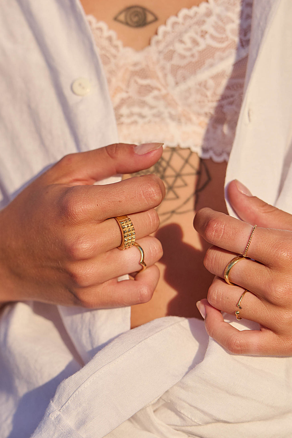 Pyramid Ring de INDIGO